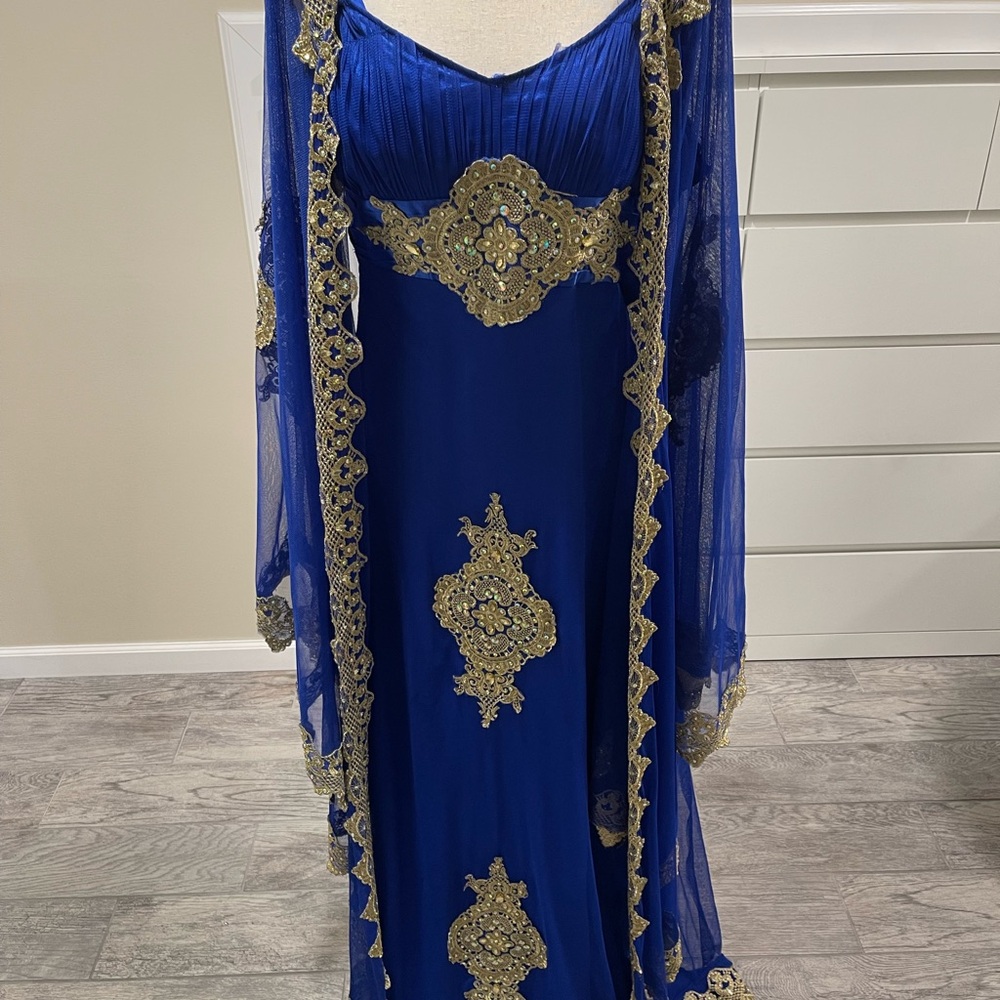 Elegant Duabia Royalty Blue and Gold Women's Dress